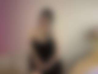 Live cam show with LanaLutzx - Facial Piercings on Chatstar