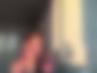 Live cam show with MamieBreedan - Lesbian on camwithhim.com