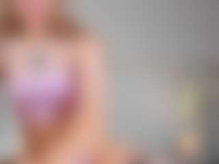 Live cam show with Molly-Plat - Blonde Hair College on TastyBlacksLive