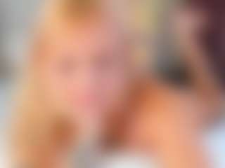 Live cam show with Molly-Plat - Body Massage on Camming Site