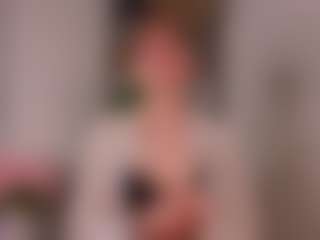 Live cam show with RiaPannell - Blue Eyes on xxxlivecams.org