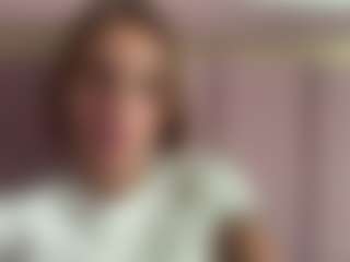Live cam show with Thea - Public Brown Hair on Dare Cams
