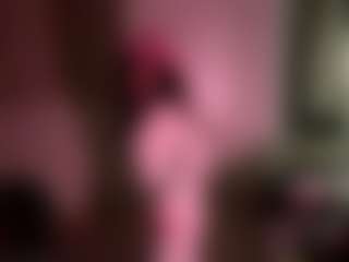 Live cam show with Carmen - Lesbian on googirlz