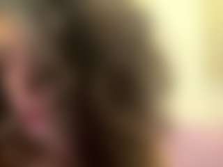 Live cam show with Carmen - Control on googirlz