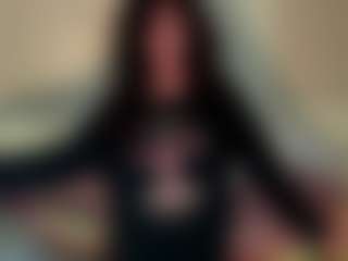 Live cam show with Carmen - Brown Hair on Camsoda