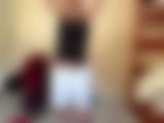 Live cam show with Carmen - Yoga on Mixed Magazine Live