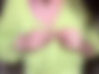 Live cam show with Carmen - Lesbian on TeamSkeetLive
