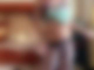 Live cam show with Carmen - Public Brown Hair on Camsoda
