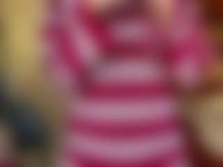 Live cam show with Carmen - Petite on Camiplay Live