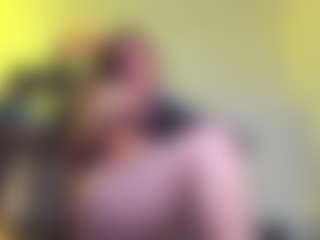 Live cam show with violettabond - Ass Clapping on Free Soda