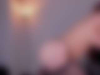 Live cam show with violettabond - Moaning on Camsoda Late Night