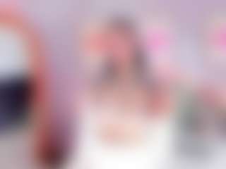 Live cam show with AliceBanks - Brown Hair Petite on live18s.com