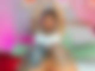 Live cam show with AliceBanks - Double Penetration on hornycams.live