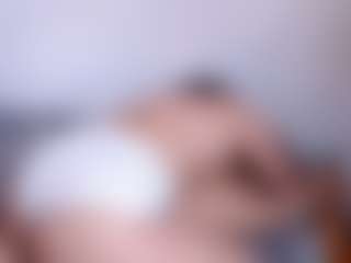 Live cam show with alis-yael - Tease on milfzrlive.com