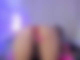 aliyah-sweet's Live Sex Cam Show