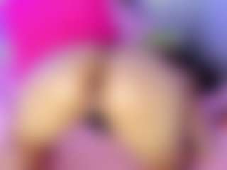 Live cam show with aliyah-sweet - Public on SpunkLive