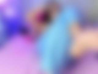 Live cam show with aliyah-sweet - Lovense Petite on TastyBlacksLive