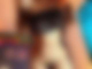 Amaarella28's Live Sex Cam Show