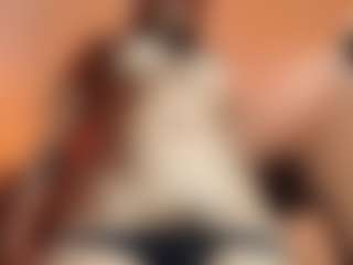 Live cam show with Amaarella28 - New Big Ass on SmokeAndPoke