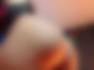 Amaarella28's Live Sex Cam Show