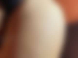 Amaarella28's Live Sex Cam Show