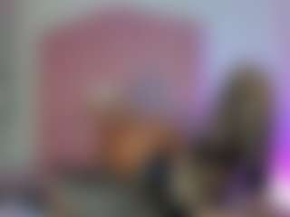 Live cam show with Chanell - Lean on Camsoda