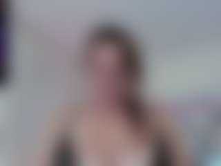 Live cam show with cristal-laurentt - Mature Middle Aged on TeamSkeetLive