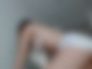 Live cam show with Dollface14 - Camel Toe on sexylivex.com