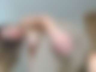 Live cam show with Dollface14 - Body Massage on xblisslive.com