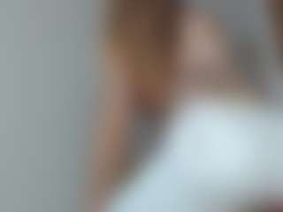 Live cam show with Dollface14 - Body Massage on Camsoda