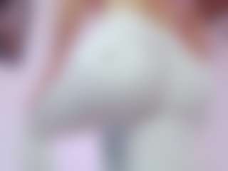 Show de cam en vivo con Dollface14 - Athletic en Camsoda