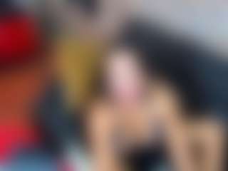 Live cam show with Lissa-jhonsoon - Granny on friskycurves.com