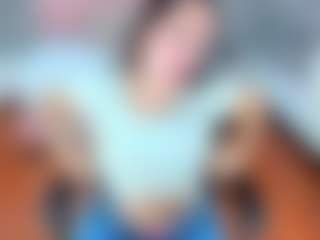 Live cam show with Lissa-jhonsoon - Granny Squirt on Camsoda