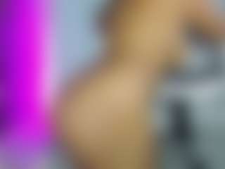 Mia's Live Sex Cam Show