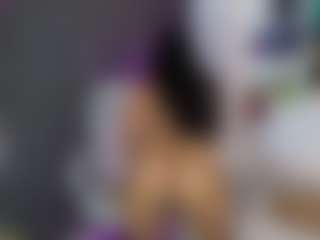 Mia's Live Sex Cam Show