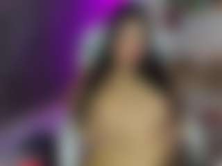 Live cam show with Mia - Hairy Pussy on Camsoda