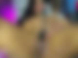 Live cam show with Mia - Fullynaked on Camsoda