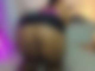 Mia's Live Sex Cam Show