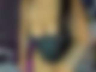 Live cam show with Mia - Chubby on CamClone