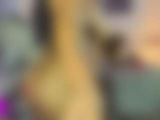 Mia's Live Sex Cam Show