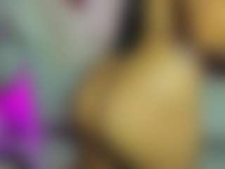 Live-Cam-Show mit Mia - Ebony Middle Aged auf Camsoda