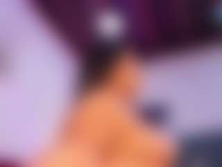 Live cam show with Nina Vega - HD on Camsoda