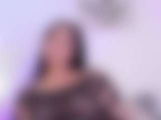 Live cam show with Nina Vega - Blowjob Brown Hair on Milfs Live