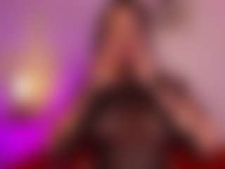 Live cam show with Nina Vega - Sexy on Camsoda