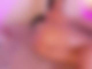 Live cam show with Nina Vega - Foot Fetish Brown Hair on Milf Play
