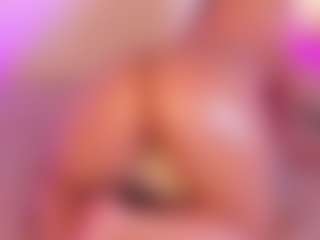 Live cam show with Nina Vega - Brown Eyes on instabang