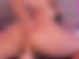 Live cam show with Nina Vega - Curvy Small Tits on Camsoda