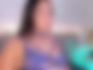 Live cam show with Nina Vega - Facial on Camsoda
