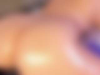 Live cam show with Nina Vega - Spank on Camsoda