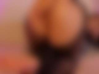 Live cam show with Nina Vega - Squirt on Camsoda